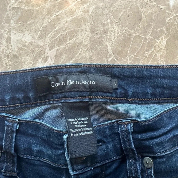Calvin Klein Jeans Women’s Dark Wash Skinny Straight Denim Jeans Size 6/28 - Picture 8 of 8